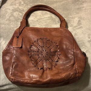Quality Brown Leather Handbag With Beautiful Die-Cut Design